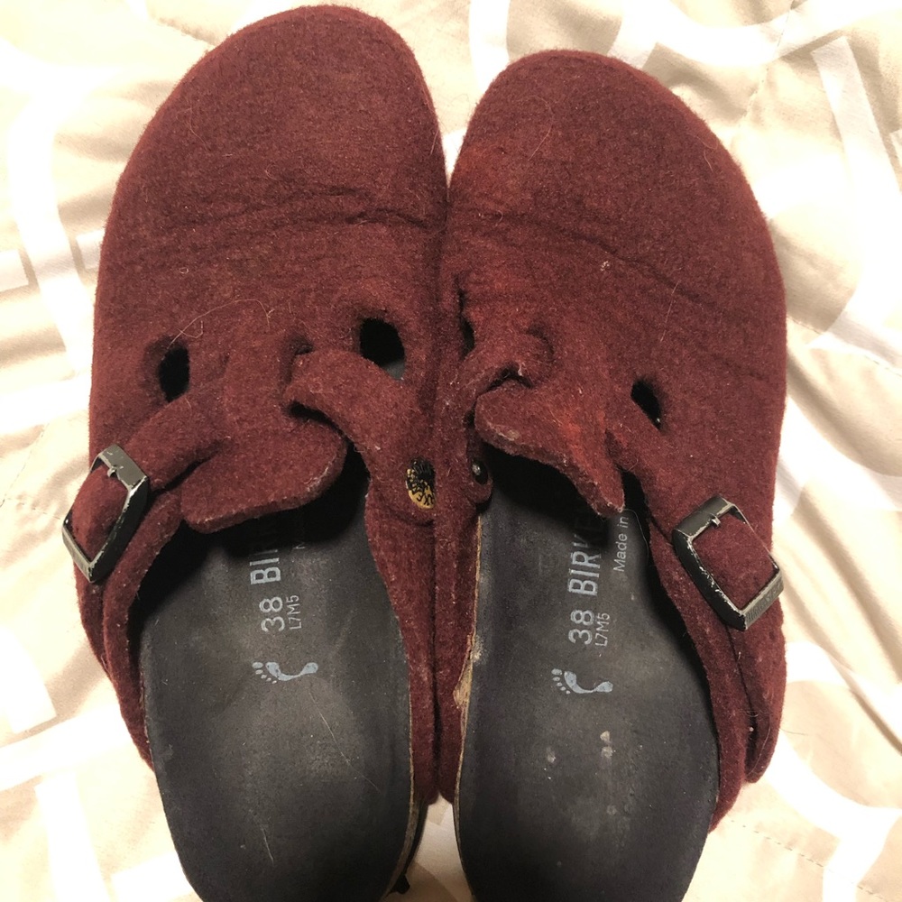 Birkenstock burgundy shoes size 38
